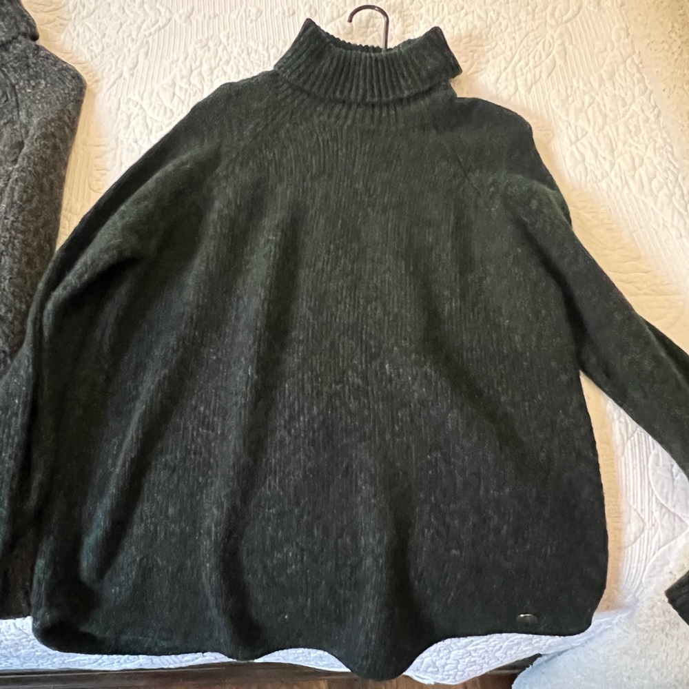 Michael Kors Forest Green Turtleneck Sweater L